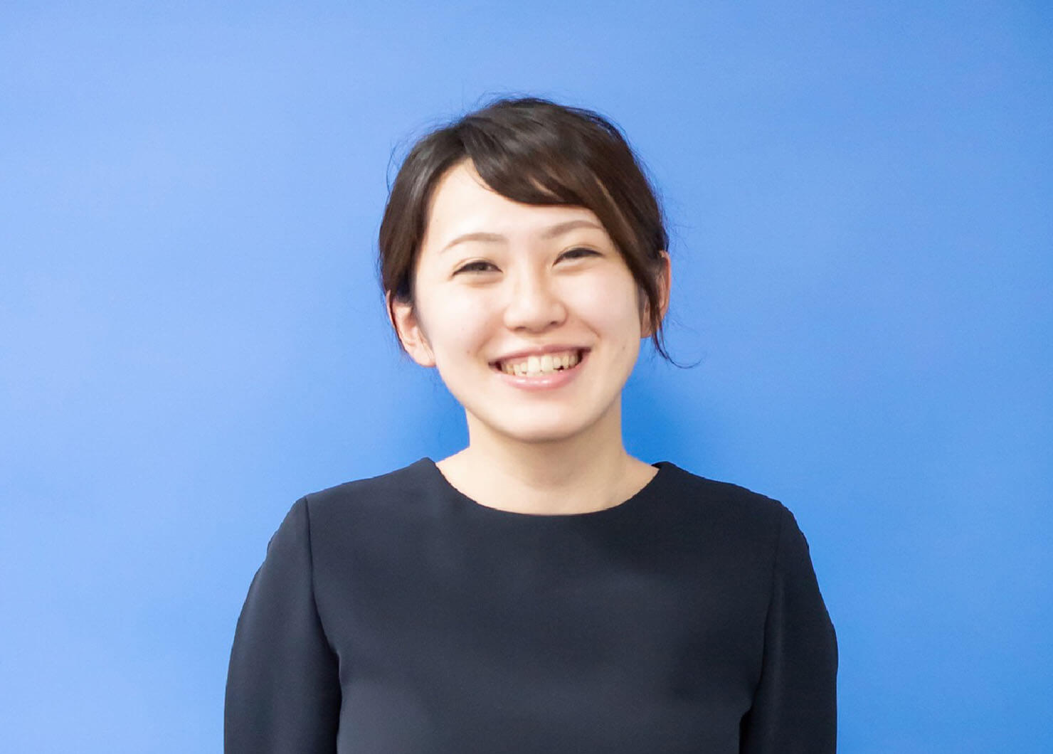 株式会社アクシス 新卒採用サイトー社員紹介ー坂林彩 株式会社アクシス 新卒採用サイトー社員紹介ー坂林彩